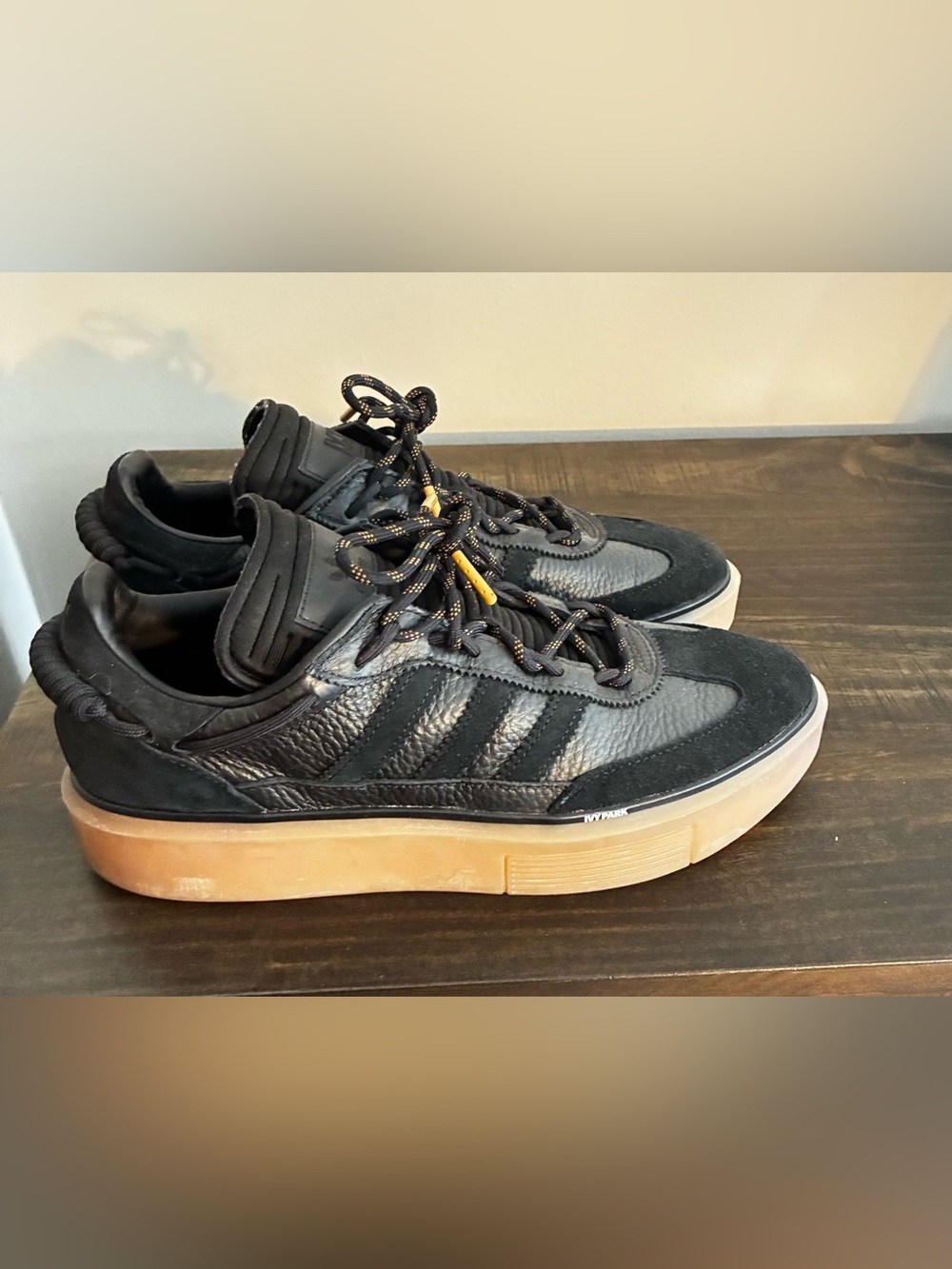 Adidas Ivy Park | Super Sleek 72 | Black